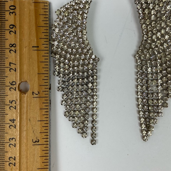 Vintage 80’s Rhinestone Drop Earrings 3-inches. All stones in place. No backing - Picture 4 of 7